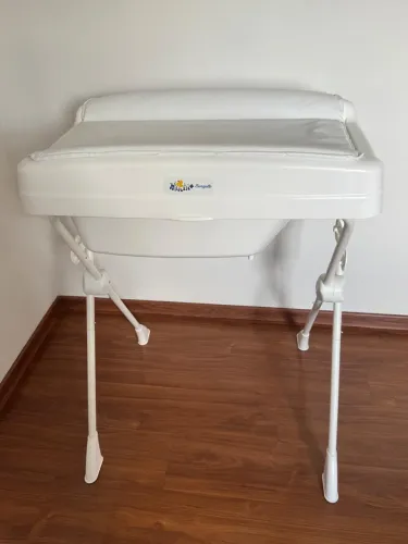 Banheira com suporte trocador Burigotto