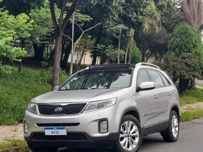 Kia Motors Sorento 3.5 V6 24V 278cv 4X4 Aut. 2015