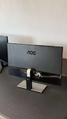Monitor AOC 23" Full HD LED Série i2367 - Tela IPS - Excelente Estado