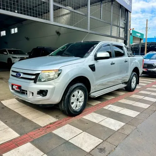 Ford Ranger XLS 2.5 16V 4X2 CD Flex 2013