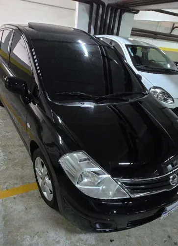 Nissan Tiida SL 1.8/1.8 Flex 16V Aut. 2010