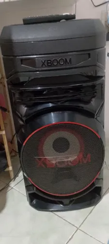 Caixa com LG 