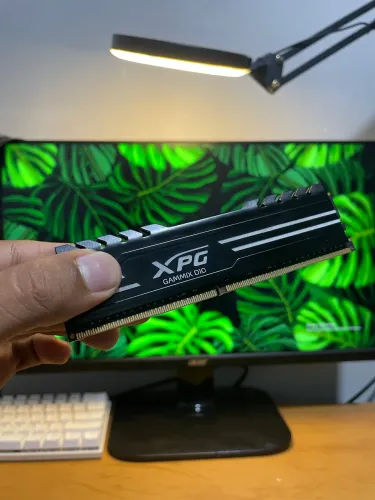 Memória RAM XPG Gammix D10 8GB DDR4 3000MHz