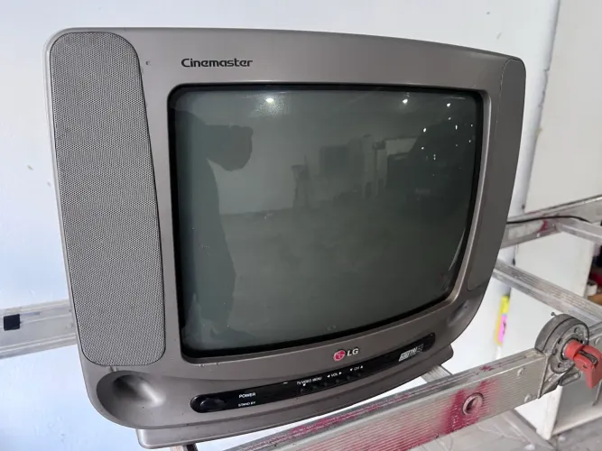 Tv LG cinemaster tri line