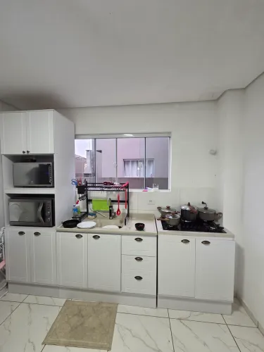 Armário de cozinha completo