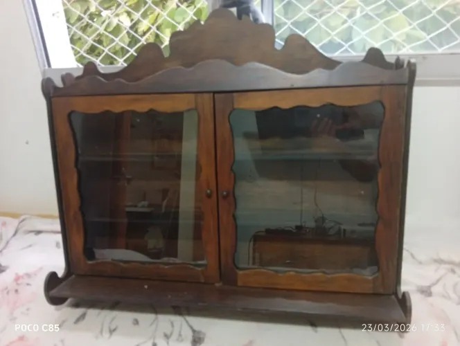 Antigo armário portas de vidro 