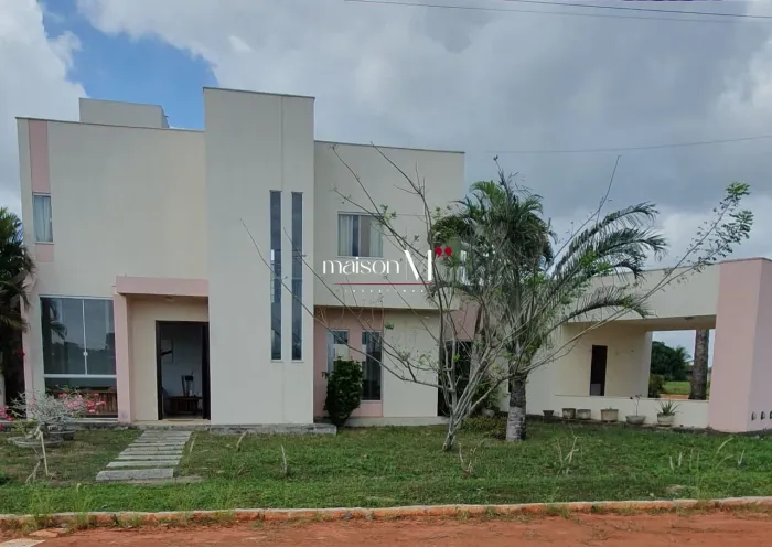 Casa mobiliada à venda na Fazenda Real I e II