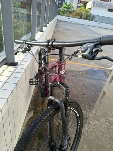 Bicicleta Colli Aro 29 - Freio a Disco e 21 Marchas (excelente Estado)