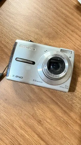 Olympus x 840
