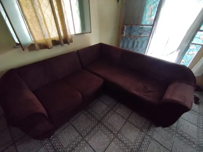 SOFÁ USADO.
