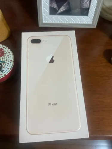 iPhone 8 Plus novíssimo