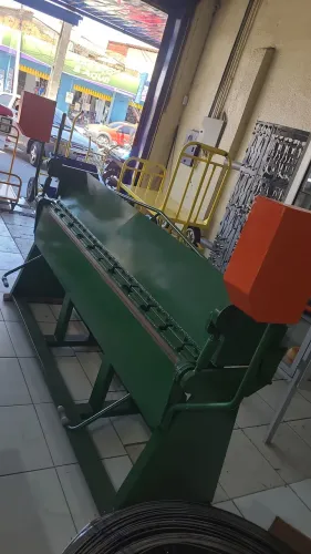 Dobradeira de Chapas Manual 2mt