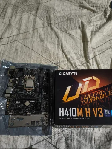 Kit processador 10400f mais placa mãe