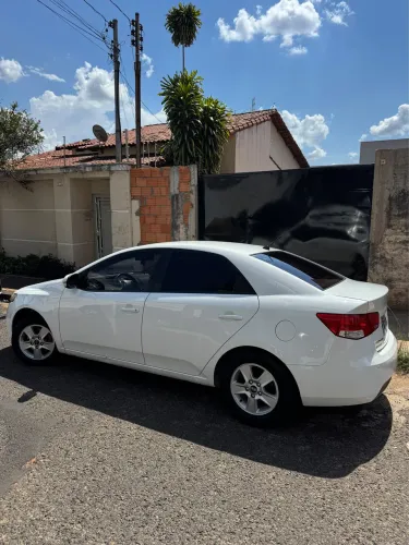 Kia Motors Cerato 1.6 16V Mec. 2012