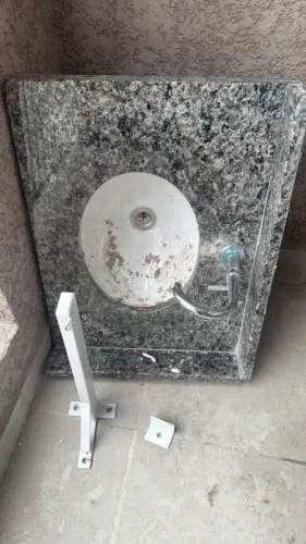 lavatório de granito 