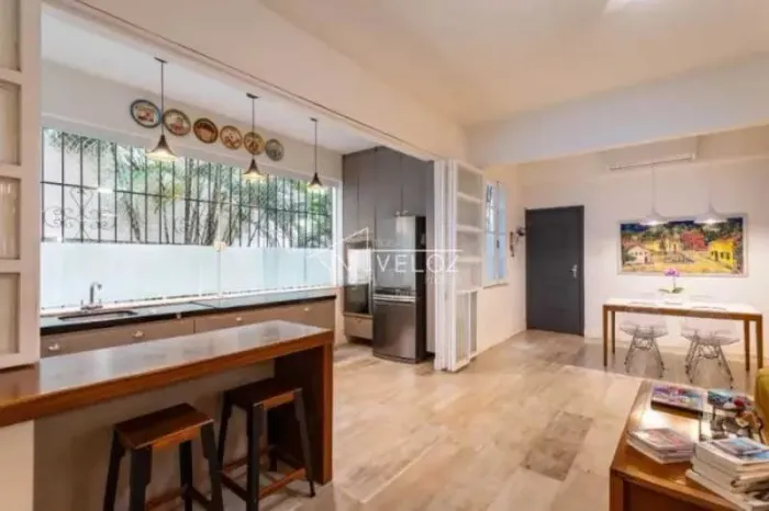 Apartamento : Padrão / Residencial / Humaitá