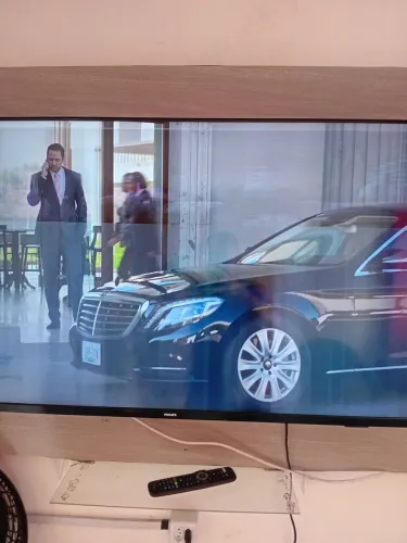 Vendo TV Philips 42 polegadas