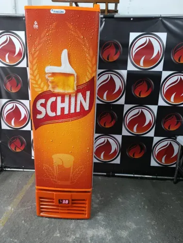 Cervejeira vertical slin 284 litros 110 volts marca FRICON usada no estado de nova