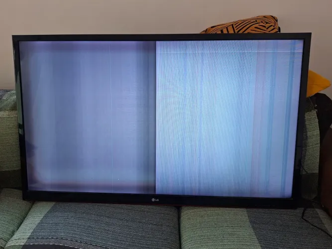 Tv LG 50 polegadas com avaria, para retirada de peças