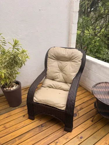 Cadeira de Área / Jardim em Fibra Sintética - Impecável