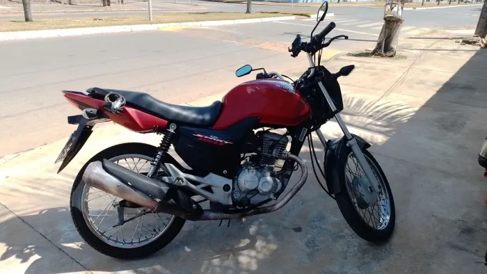 Vendo Moto Honda Start 160 ano 2017/2018 em dias.