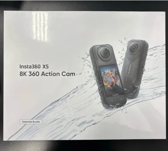 Insta 360 X5 ( essential Bundle)