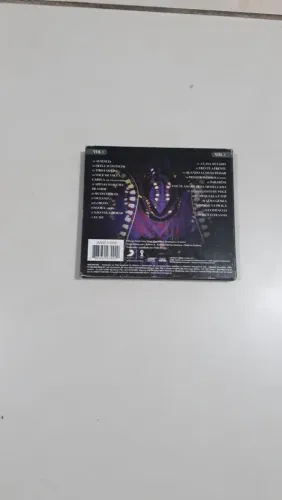 Dvs,cds de músicas,filmes e séries