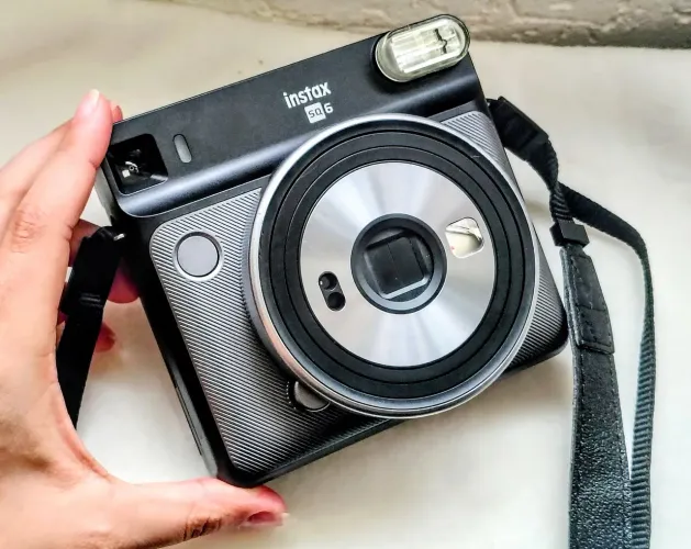 Fugifilm Instax Square SQ6 na Caixa