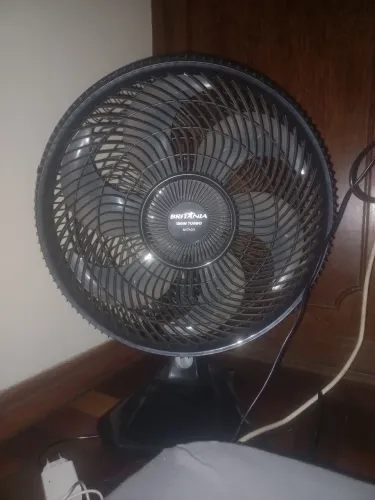 Vendo esse ventilador por 450 reais