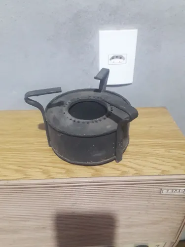 Fogareiro portátil para aquecer marmita