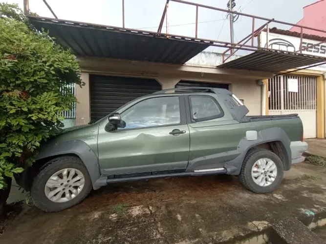 Fiat Strada Adventure1.8/ 1.8 Locker Flex CD 2013