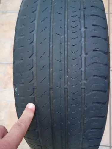 Pneu Goodyear aro 16.