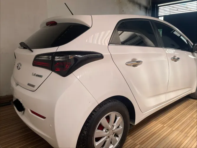 Hyundai HB20 C.style/c.plus 1.6 Flex 16V Aut. 2014