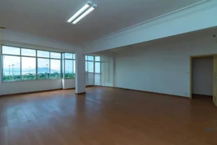 Apartamento : Padrão / Residencial / Glória