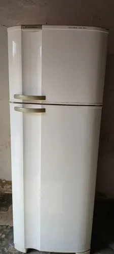 Geladeira Electrolux gelo seco 460L
