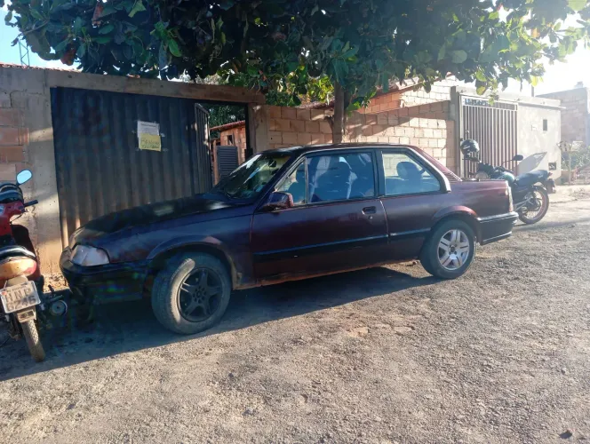 Chevrolet Monza GLS/ Hi-tech 2.0 EFI 2P E 4P 1994