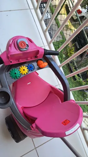 Triciclo feminino de criança 