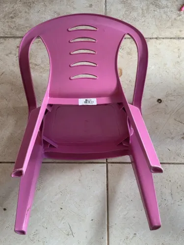 Vendo Cadeiras Infantis Masculina e Feminina Novas