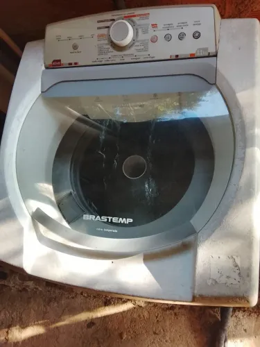 Máquina de lavar com defeito