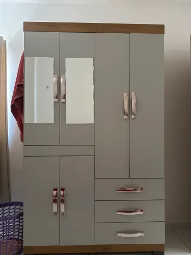 Guarda roupa frete e montagem grátis