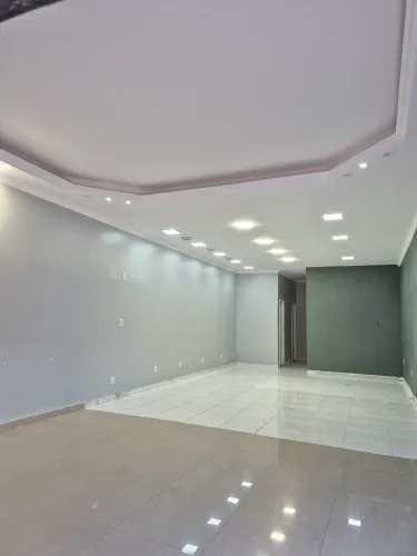 Loja frente Praça D.I. Taguatinga