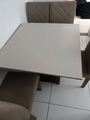 Conjunto mesa de jantar 4 cadeiras