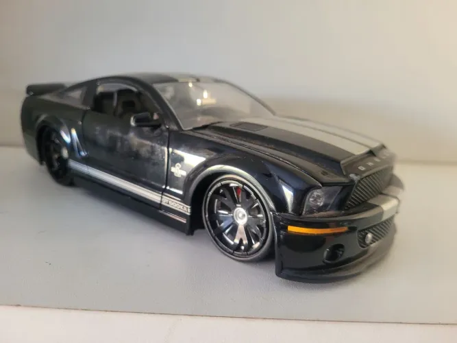 Miniatura Shelby Mustang 1/24