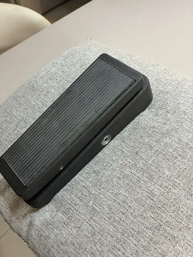 Pedal Dunlop Cry Baby GCB95 Wah Wah Original