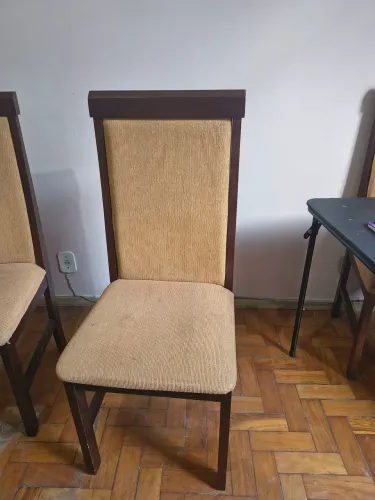 Cadeiras mesa de jantar seminovas excelente estado madeira de lei maciça