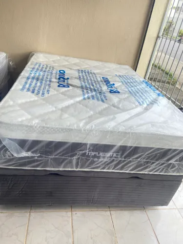 BOX BAÚ CASAL MAIS COLCHÃO EM MOLAS