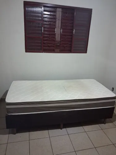 Cama Box,Solteiro.