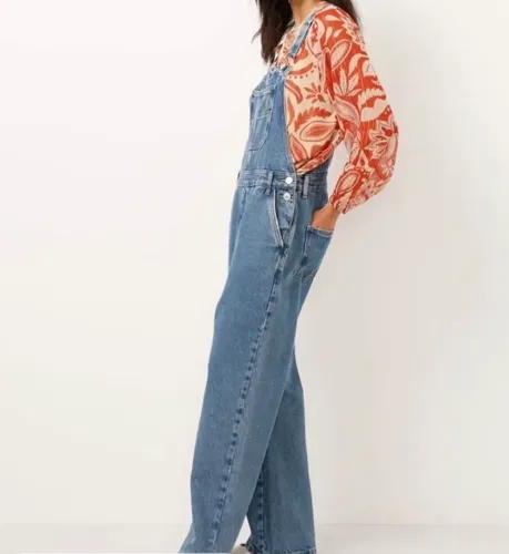 Jardineira Jeans