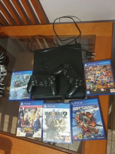 PlayStation 4 1TB + 2 Controles + 7 jogos