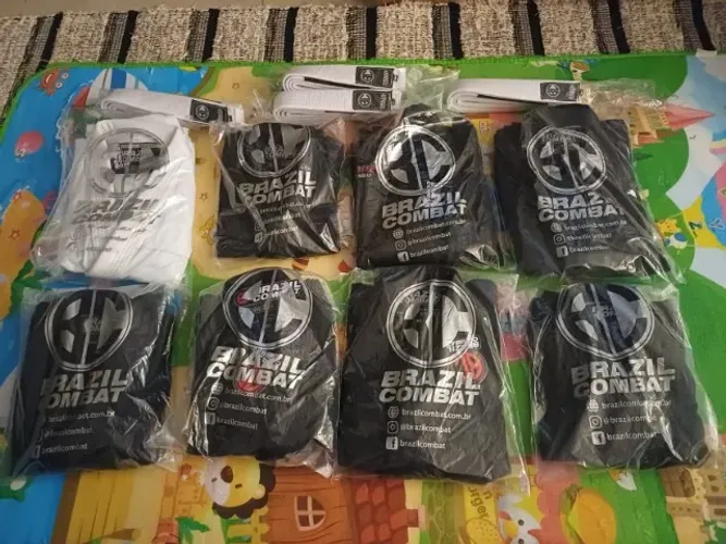 Kimono Infantil de Jiu-Jitsu à Venda - Novo e lacrado! Nunca usado!